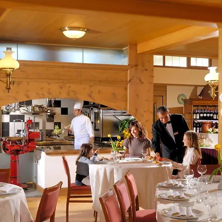Miramonti Park 4* بورمْيو